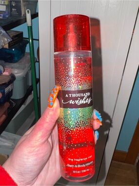 A thousand wishes body mist